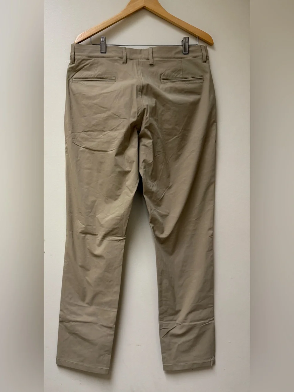 NWT🟤  J.Crew's tech-fabric chino trousers,🟤
